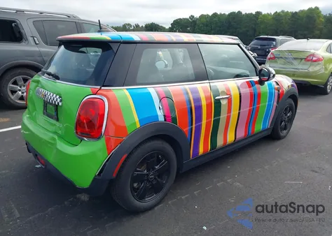 2015 Mini Hardtop Cooper из США, поврежденный, VIN WMWXM5C57F3A04366